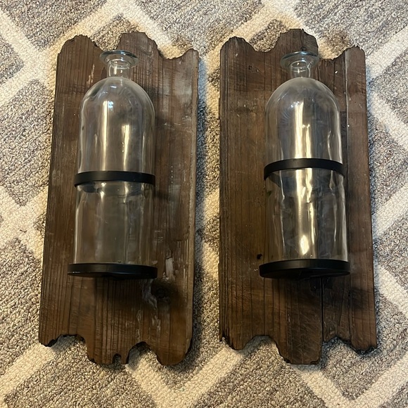 Wall Vases - Picture 2 of 2